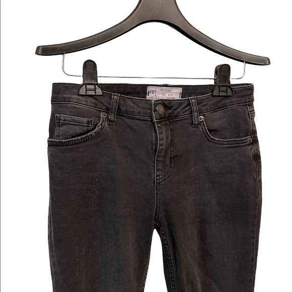 Free People Great Heights Distressed Raw Edge Frayed Busted Knee Skinny Jeans - Picture 5 of 9